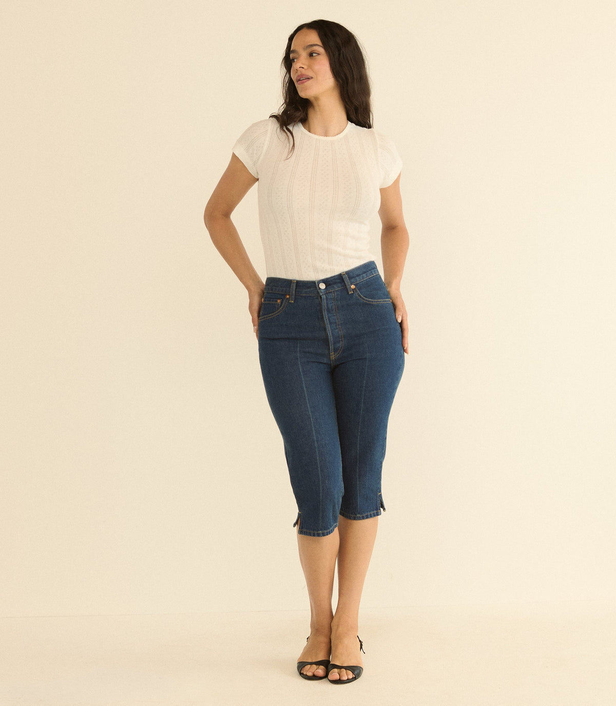 Chantal Capri in Cavalaire Dark Wash - view 6